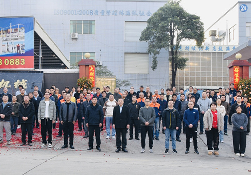 團結奮進創新不斷的管理與技術團隊